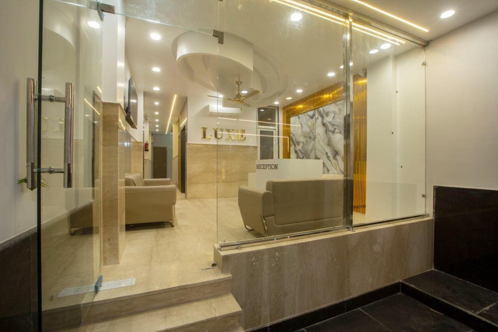 Hotel Luxe Manor Near Delhi Airport Nuova Delhi Esterno foto