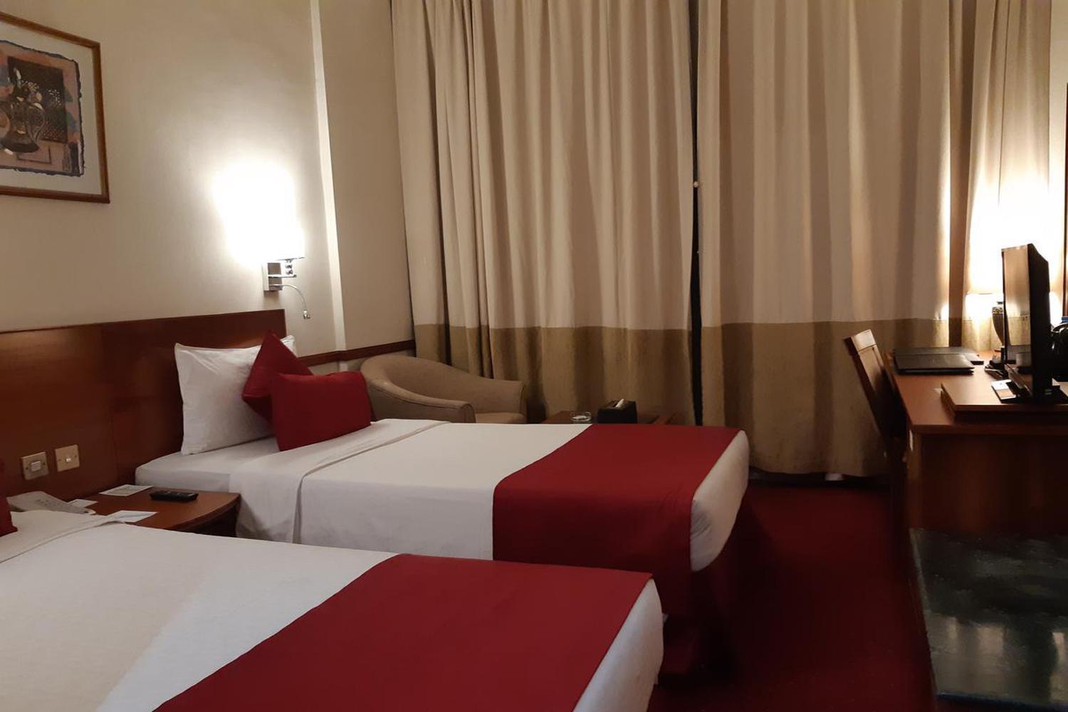 Hotel Luxe Manor Near Delhi Airport Nuova Delhi Esterno foto